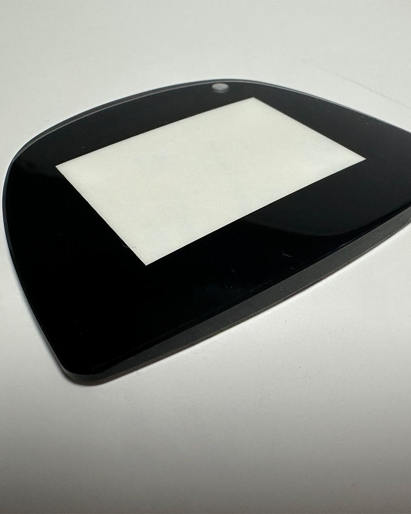 2.5D edge close-up detail on smart home glass panel