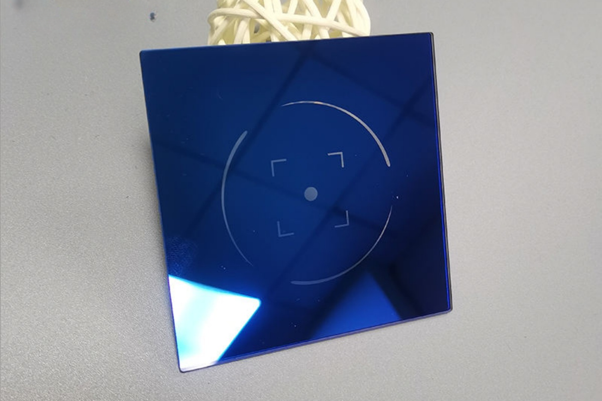 Smart home lighting control panel with AG surface treatment and precision CNC-routed edges
