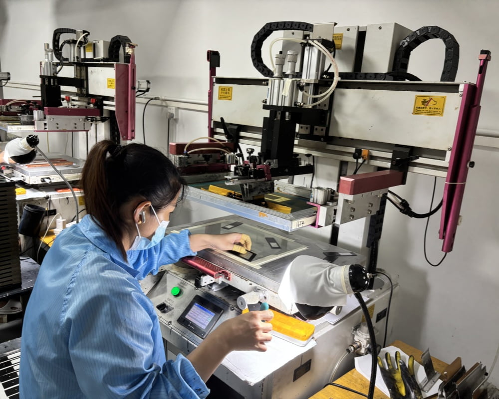 Precision silkscreen manufacturing environment