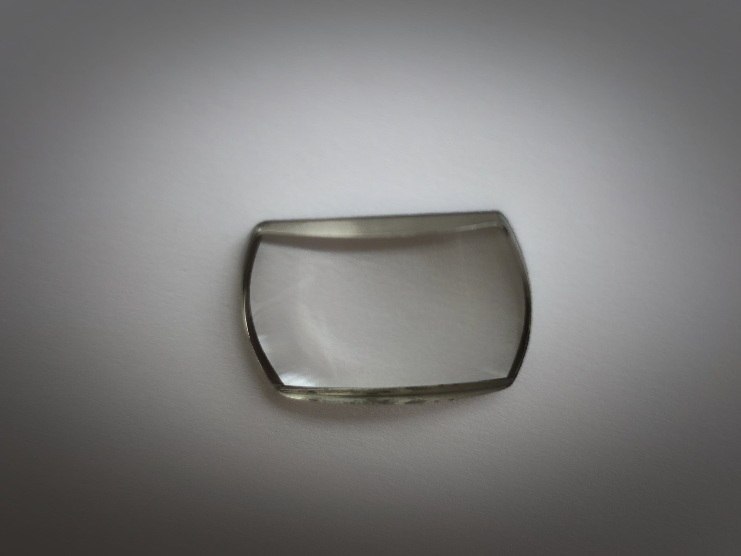 3D Full Curved Glass panel showing side curvature