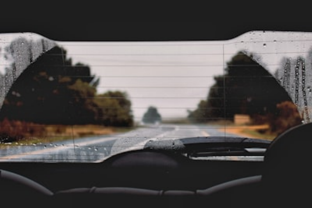 HUD combiner and windshield optical insert
